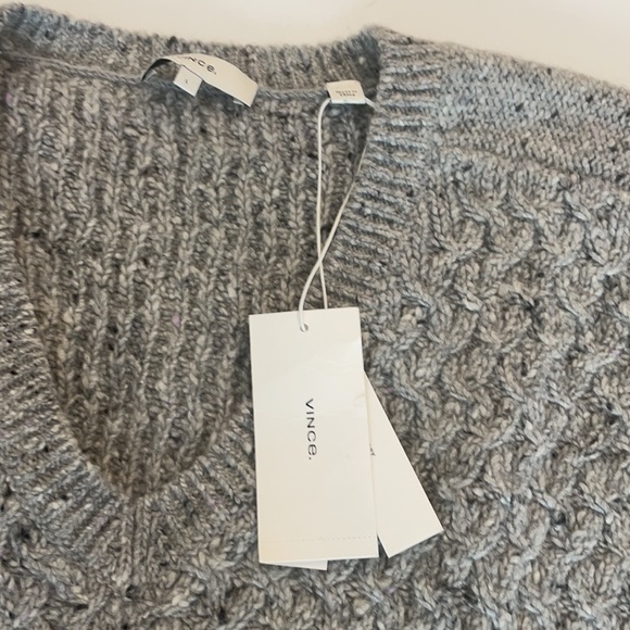 VINCE Cableknit Merino Wool Blend Sweater sz L NWT - Picture 2 of 8